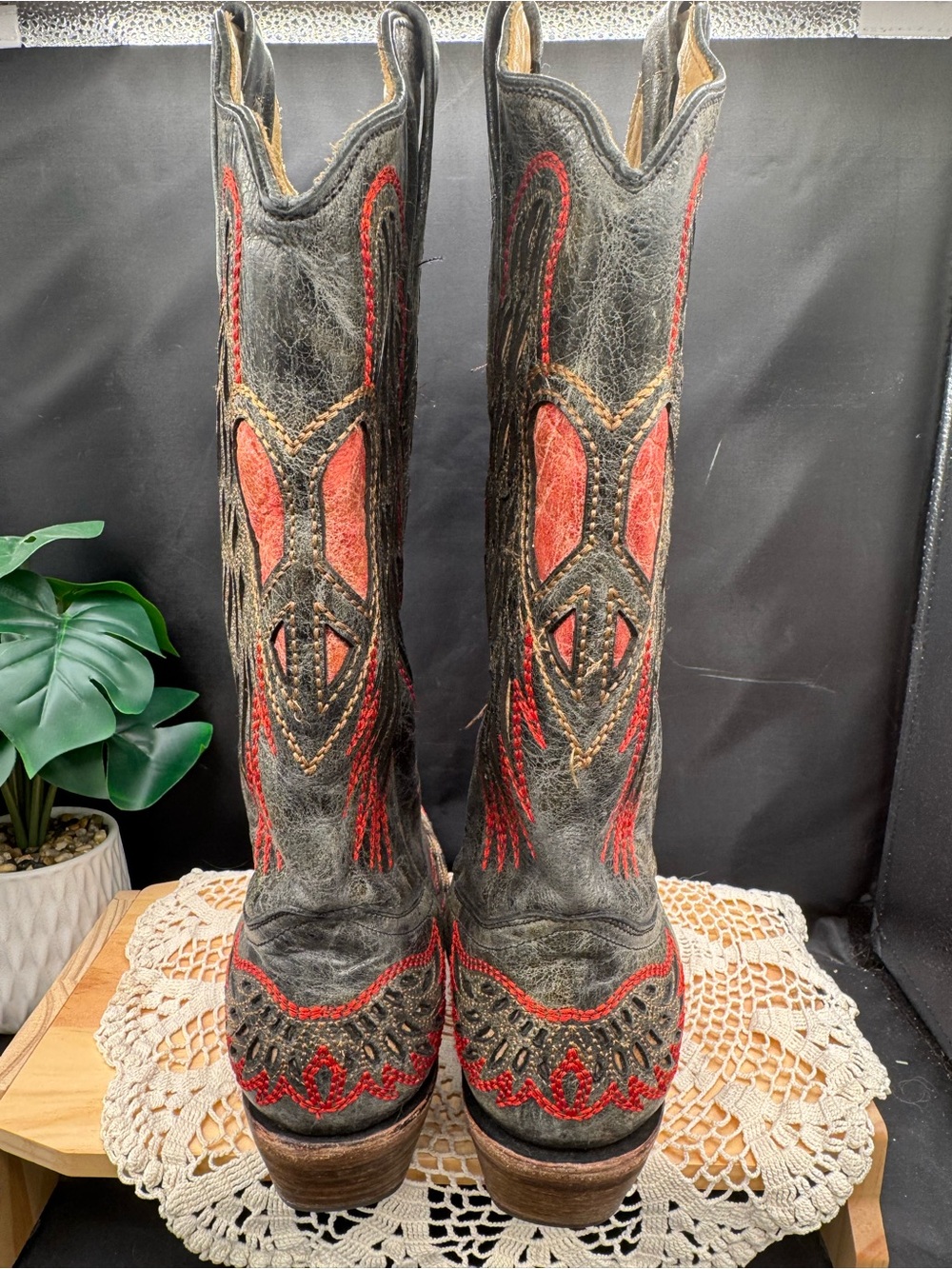 Corral Western Winged Heart Peace Sign Cowboy Boots - Picture 4 of 7